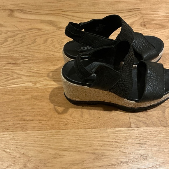 Sorel wedge sandal - Picture 2 of 3